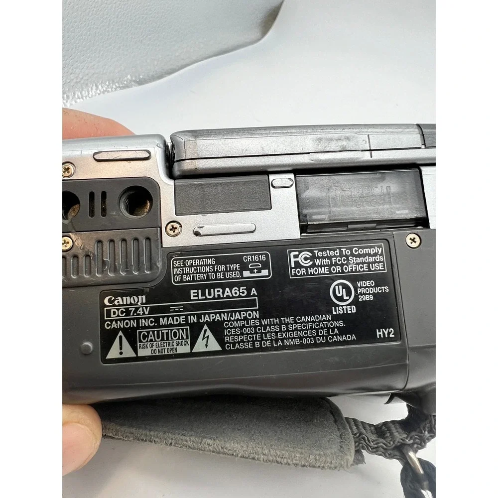 Canon Elura 65 Digital Video Camcorder FOR PARTS